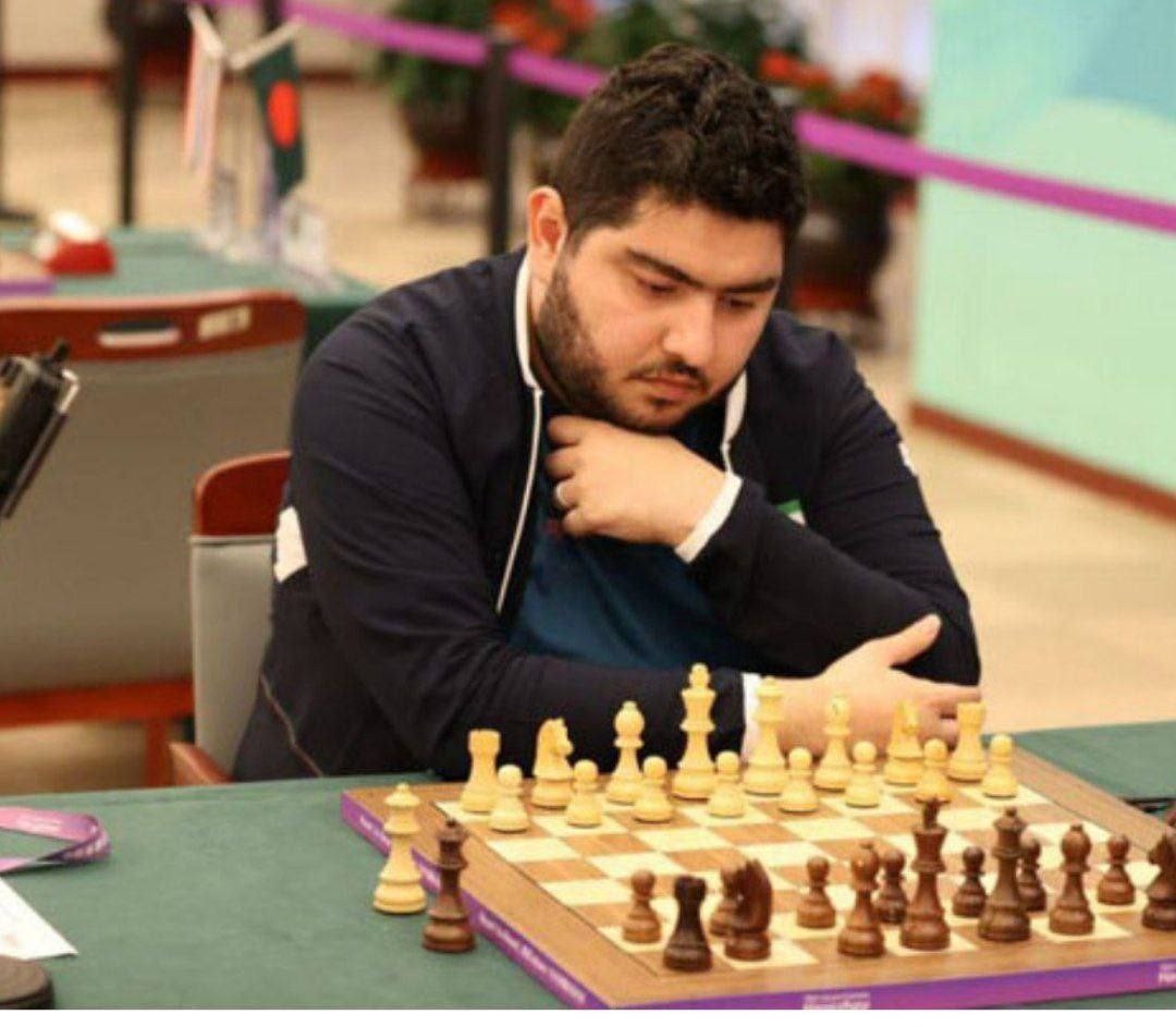 شکست استاد آمریکایی در مقابل مغز متفکر گلستانی