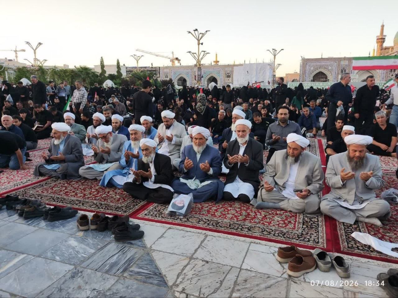تشییع پیکر رهبر شهید، تجلی عزت خدمت صادقانه و وحدت ملی بود