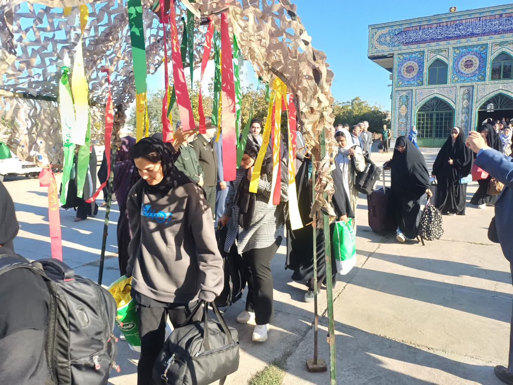 اولین گروه دانش آموزی در قالب کاروان راهیان نور، از کلاله عازم مناطق عملیاتی جنوب کشور شد