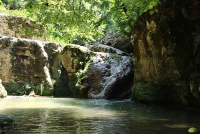 اینجا گلستان/ تصاویری زیبا از آبشار لوه 