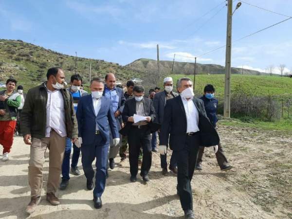 نماینده شرق گلستان با خروج از قرنطینه از روستای آسیب دیده آق امام مراوه تپه بازدید کرد+ تصاویر