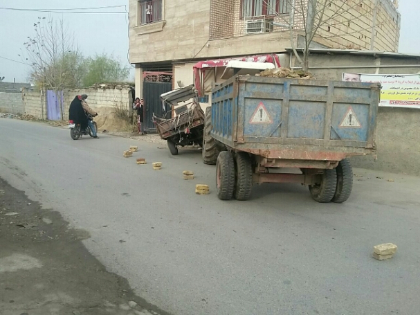 تصادف تراکتور با موتور دو مصدم برجای گذاشت