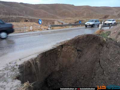 سقوط خودروی شاسی بلند در شانه خاکی پل صوفی شیخ داز کلاله+ تصاویر